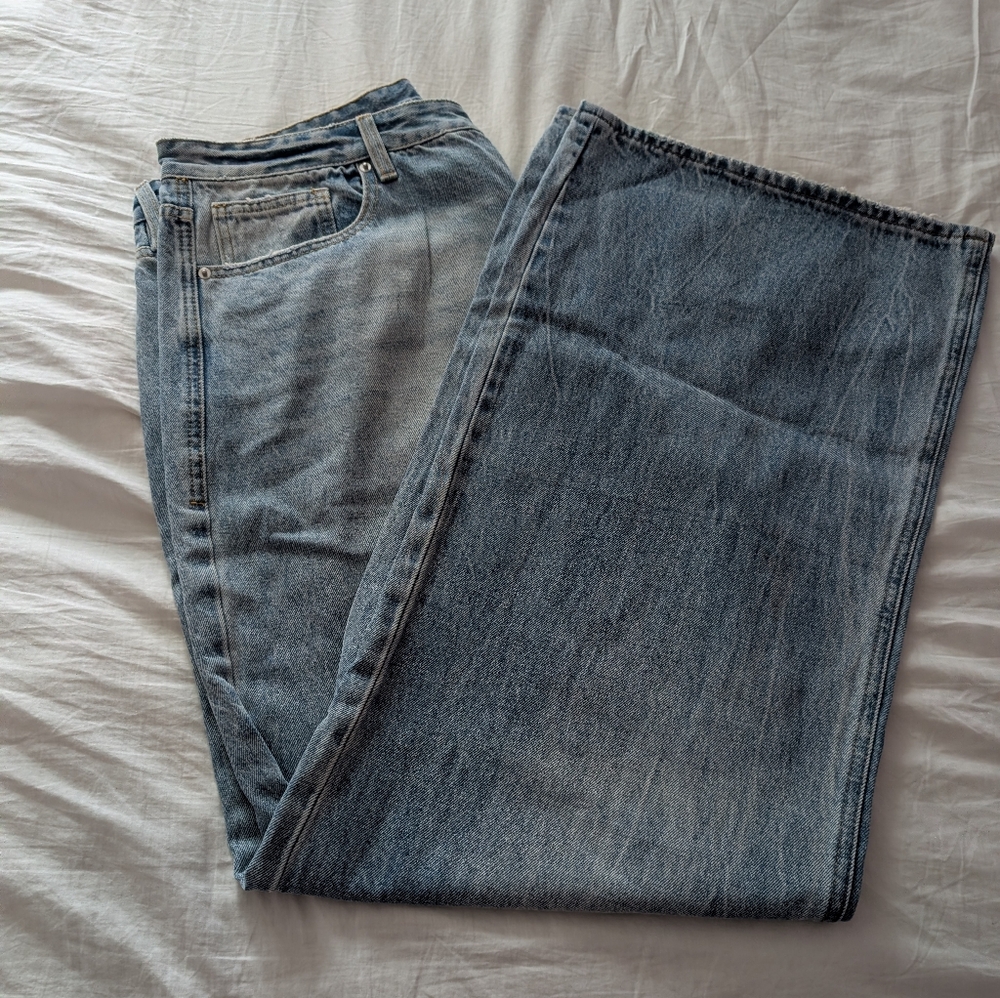 Women's Straight Leg Jeans
